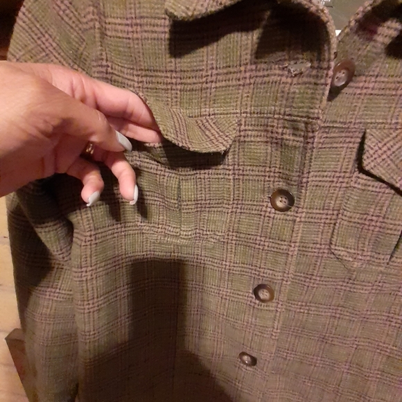 Womens XS Shacket. Great used condition. - Picture 3 of 4